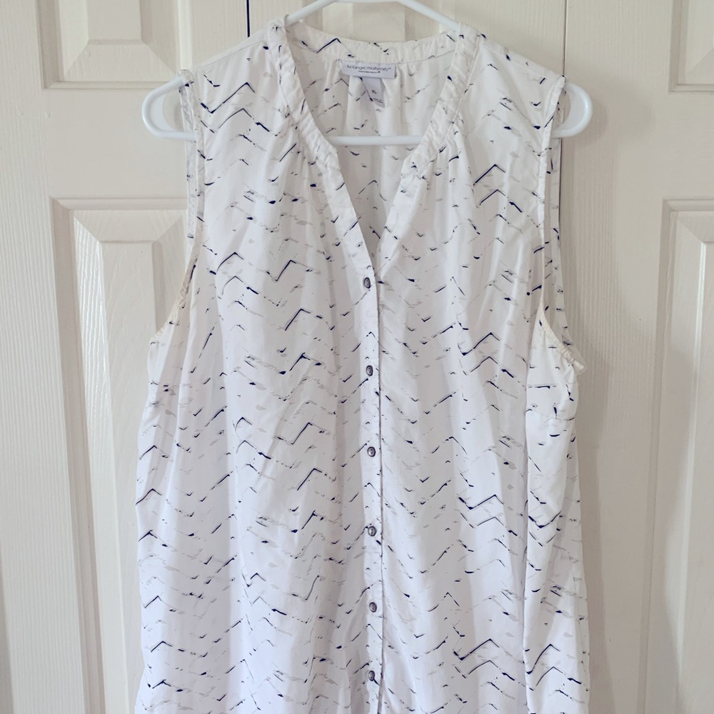 Liz Lange XL button down maternity tunic